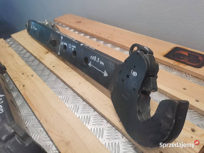 Case Puma 150 Hak dolny podnośnika
