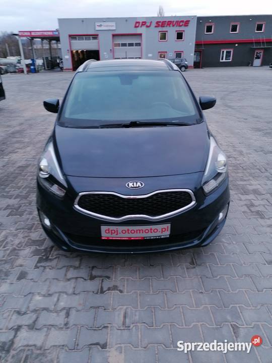Kia carens