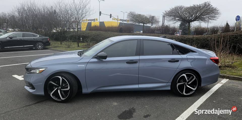 Sprzedam Hondę Accord hybryda 2022r 1999cm3 sprzedam