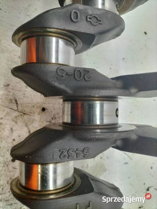 WAŁ KORBOWY 12 TCE Renault Kadjar I 2015