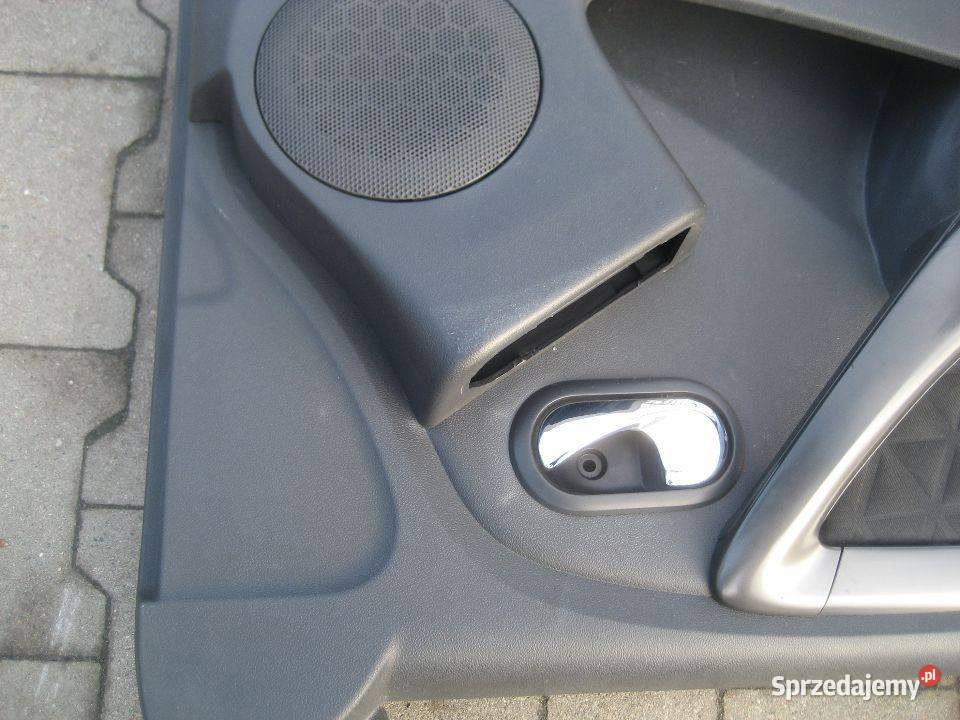 dacia duster lift 1317r tapicerka boczek drzwi