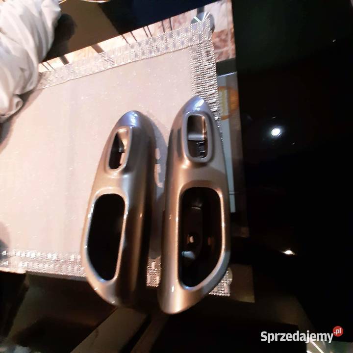 Tunel środkowy nisan Juke Świątniki Górne