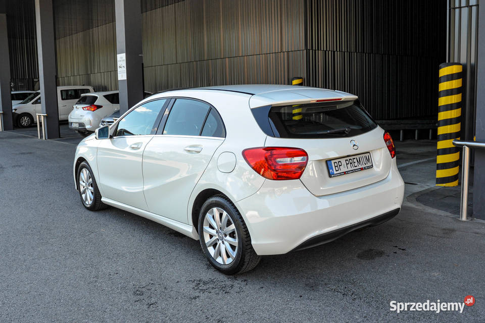 MercedesBenz Klasa A 2015 r Skóry Bezwypadkowy nieuszkodzony Wrocław