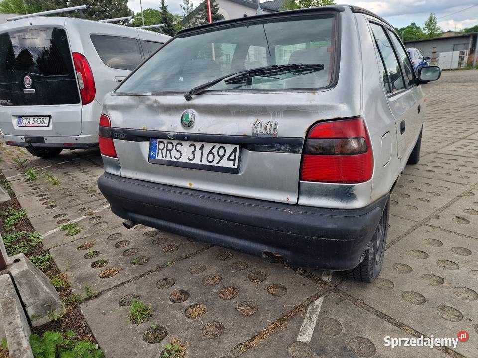 Samochód skoda felicia 13 LPG gaz wazny 5lat manualna Dębica sprzedam