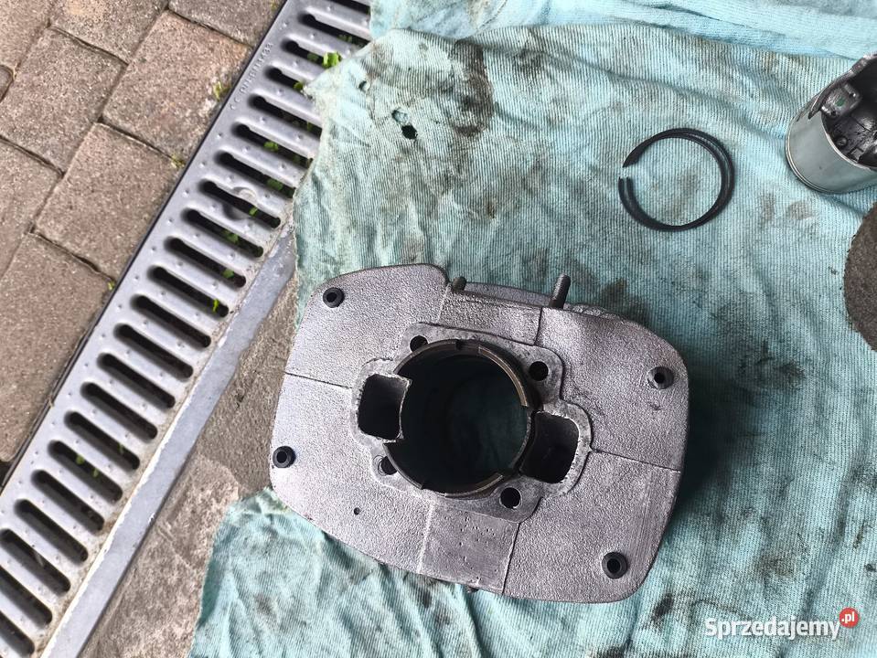 Wsk 175 kobuz cylinder tłok pierscienie