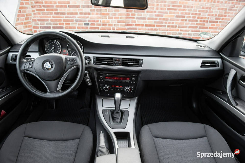 BMW 318 LCI 20i 143 Automat Super Stan 218 mazowieckie Zwoleń