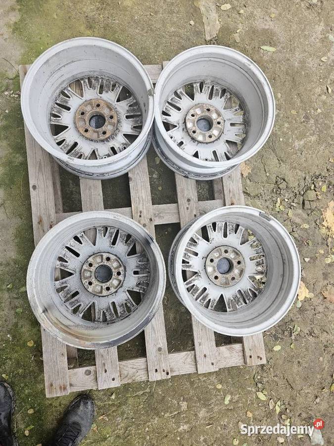 Sprzedam oryginalne felgi Volvo R15 sprzedam