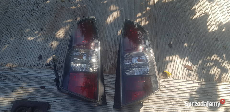 Daihatsu Sirion lampy tyl lift EU Morawica