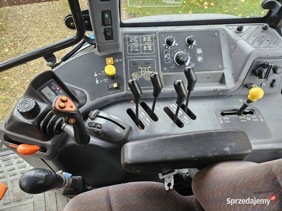 Ciągnik holland tm 125 tm ts podlaskie Sejny