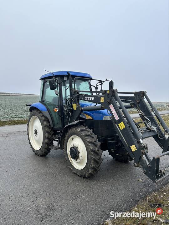 holland td5030 Zaczep dolny