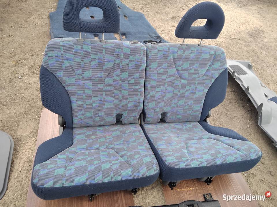 Wnętrze fotele kanapa boczki Mitsubishi Space Rok produkcji 2000 Krośniewice