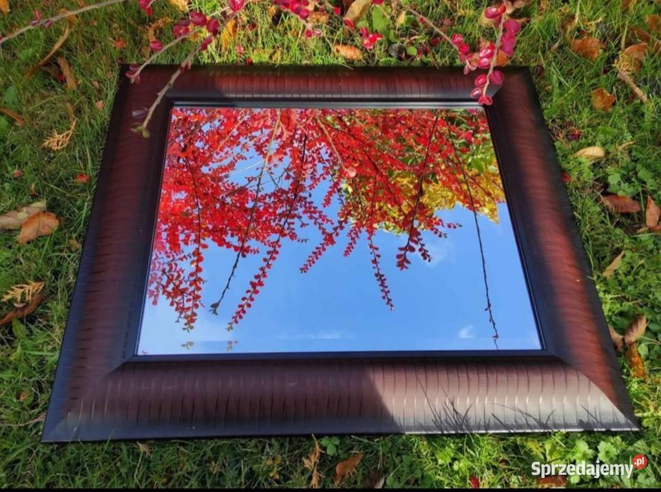 Kryształowe fazowane lustro w bakelitowej