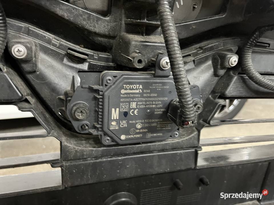 Toyota Yaris IV Grill atrapa pdc radar Bełchatów