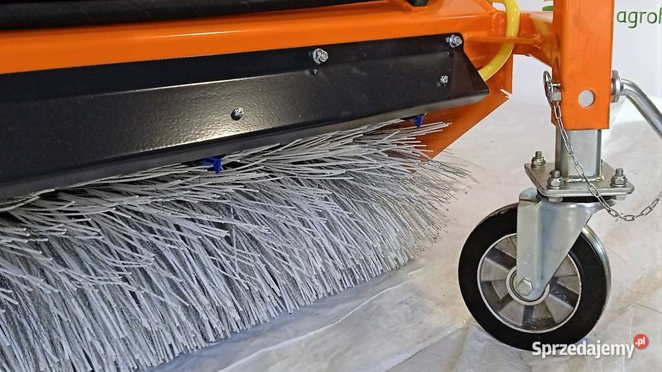 Zamiatarka drogowauliczna ECO Clean 18m Wągrowiec