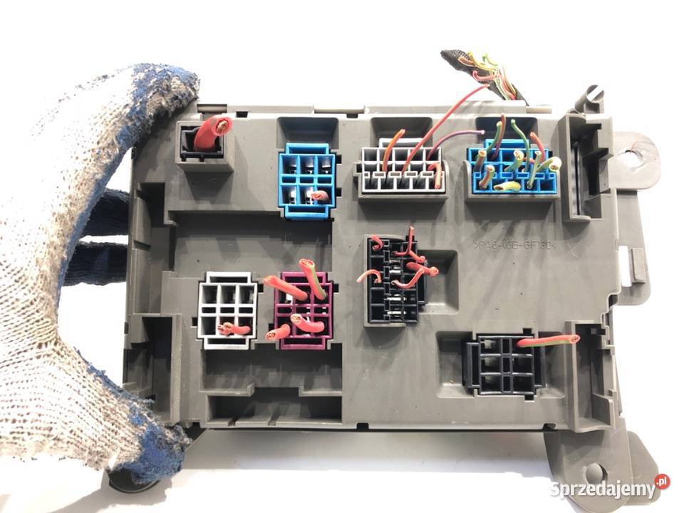 SKRZYNKA BEZPIECZNIKÓW BMW E71 6931687 SUV 0714 osobowe podkarpackie sprzedam