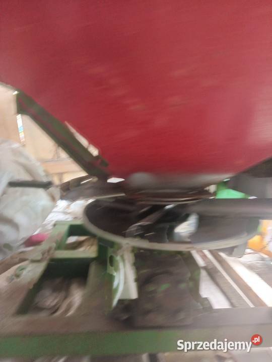 Rozsiewacz Armasz 1400L nieuszkodzony Kalinówka