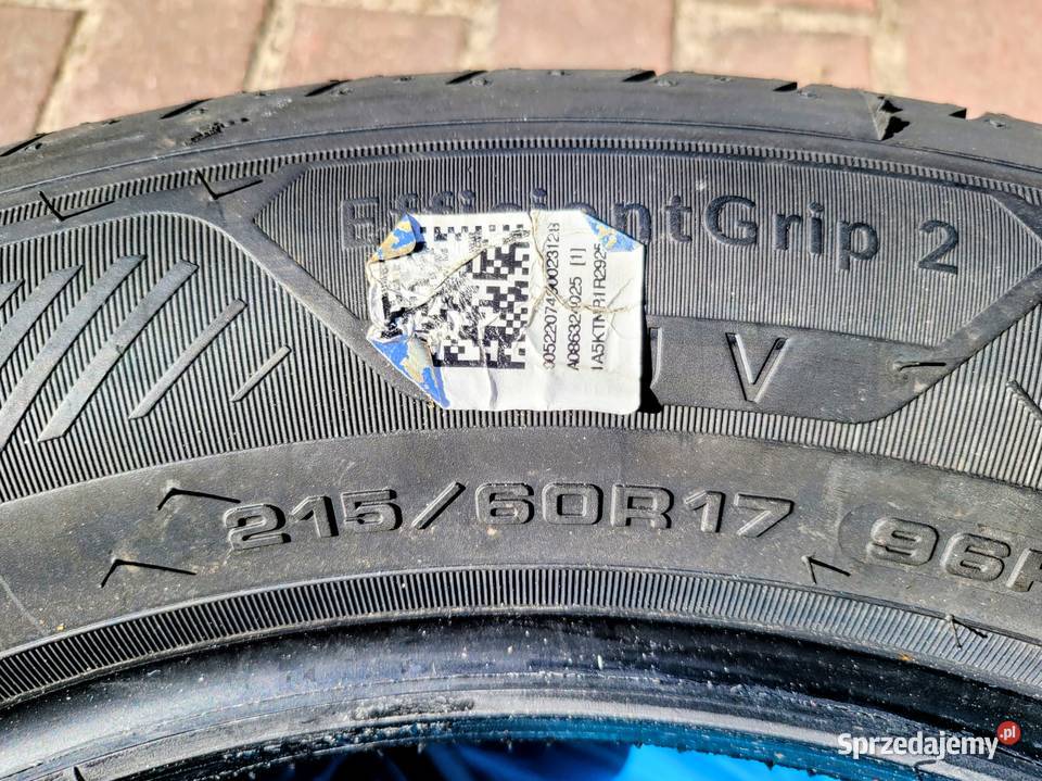Opony letnie Goodyear 215 60 17 Z nowego auta 17cale Osielsko