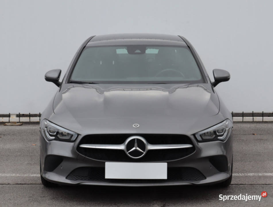 Mercedes CLA 200