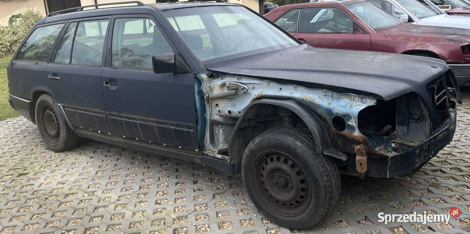 Mercedes W124 Kombi na części Rok produkcji 1991