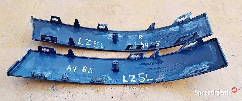AUDI A4 B5 LISTWA POD LAMPE LEWY TYŁ 8D0945101 Radom