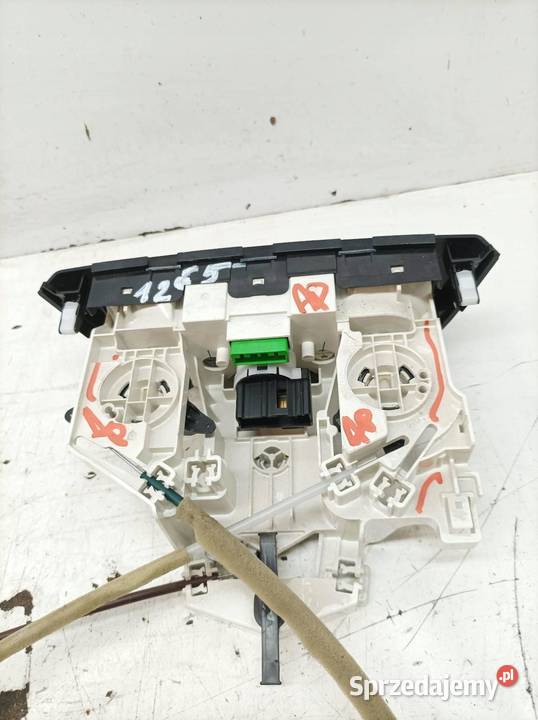 PANEL NAWIEWU LIFT 6K11 7820A869 Mitsubishi