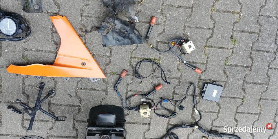Yamaha YZF750 r rama plastiki części tłumik Szczecin