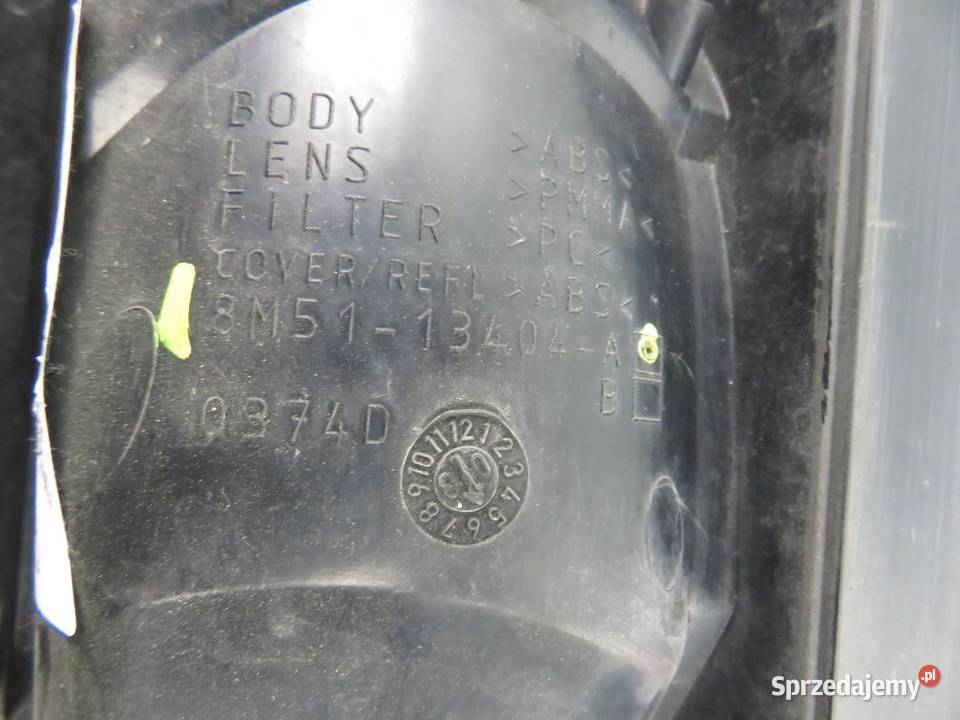 LAMPA PRAWA TYLNA FORD FOCUS MK2 II 8M5113404A