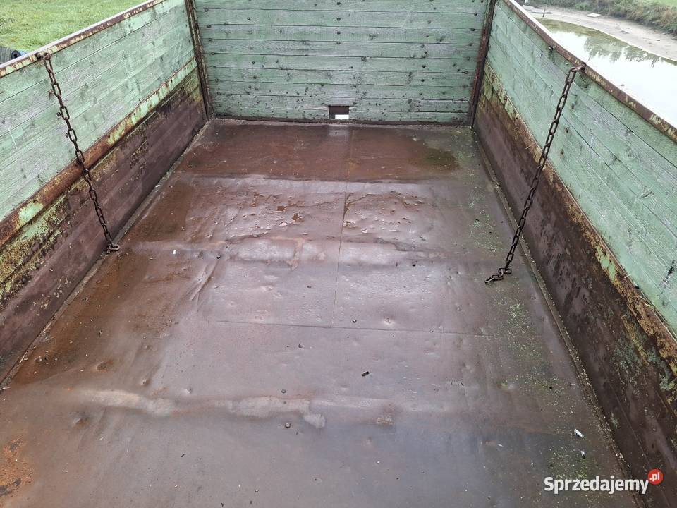Przyczepa jedno osiowa nieuszkodzony Ostrów