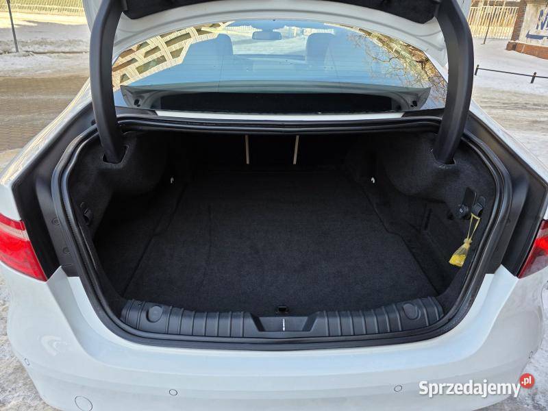 30 V6 340AutomatPrzebieg 97083Bogate wyposażenie 97084km Warszawa