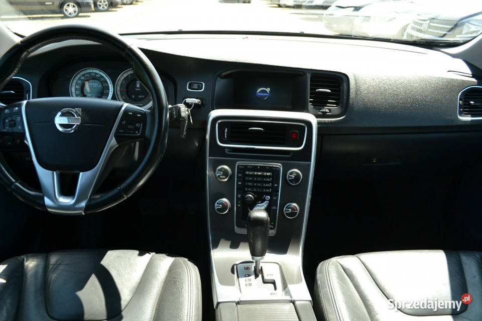 Volvo V60 NawigacjaClimatronicSerwisLEDAutomat śląskie Częstochowa sprzedam