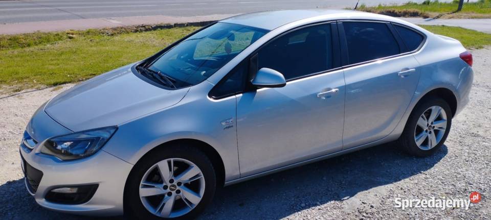 Opel Astra j świętokrzyskie