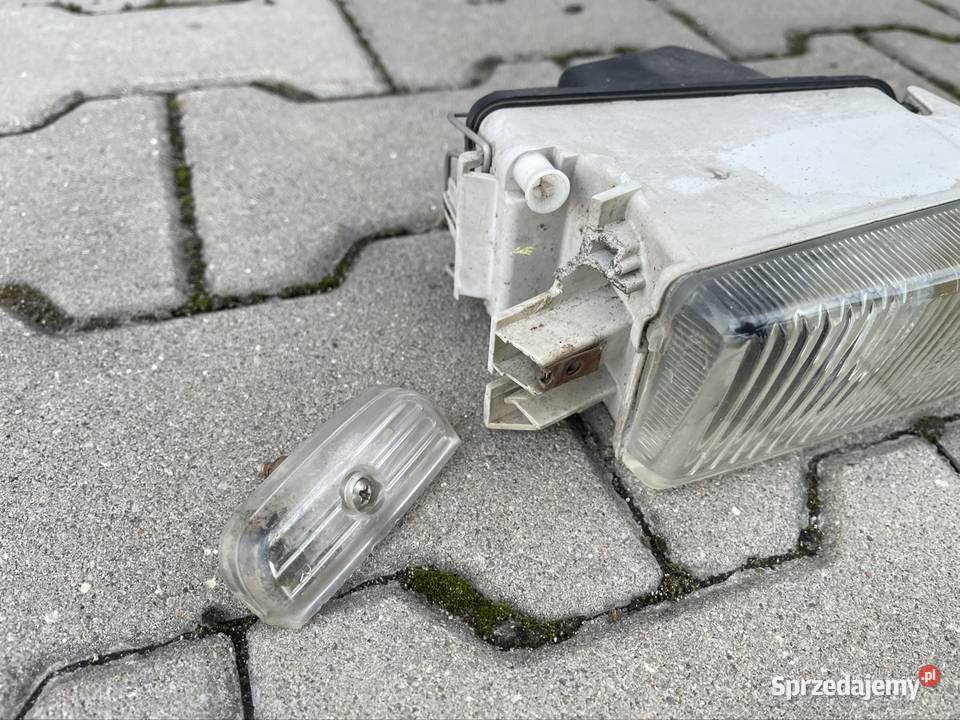 Halogeny Audi 80 b4 komplet z zaślepkami HELLA Chełm