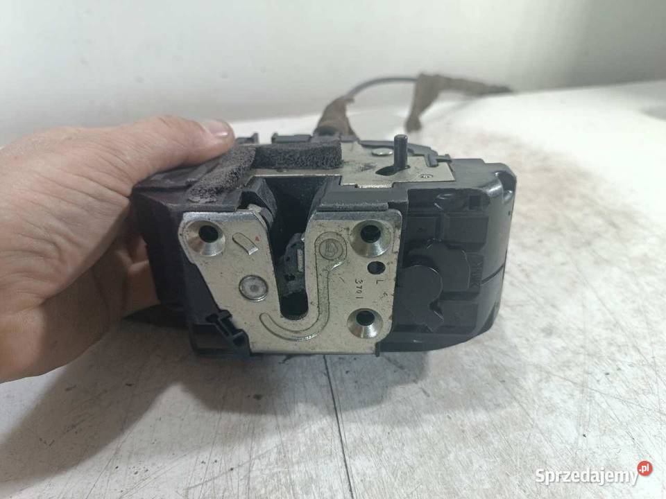 ZAMEK DRZWI LEWY TYŁ 3 PIN NISSAN QASHQAI J11