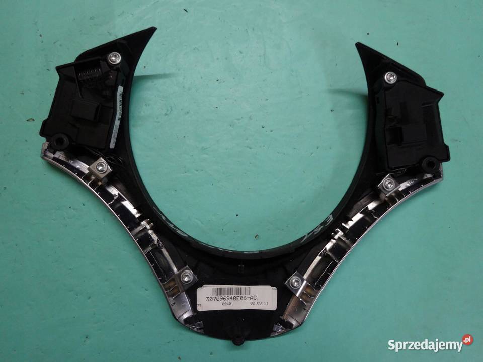 BMW E91 E90 11r osłona przełączniki kierownicy sprzedam