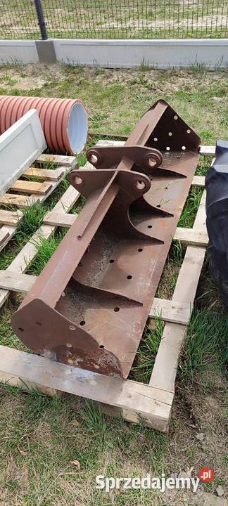 Łyżka Skarpowa 18m Massey Ferguson Koparko ładowarki Iwanowice Dworskie