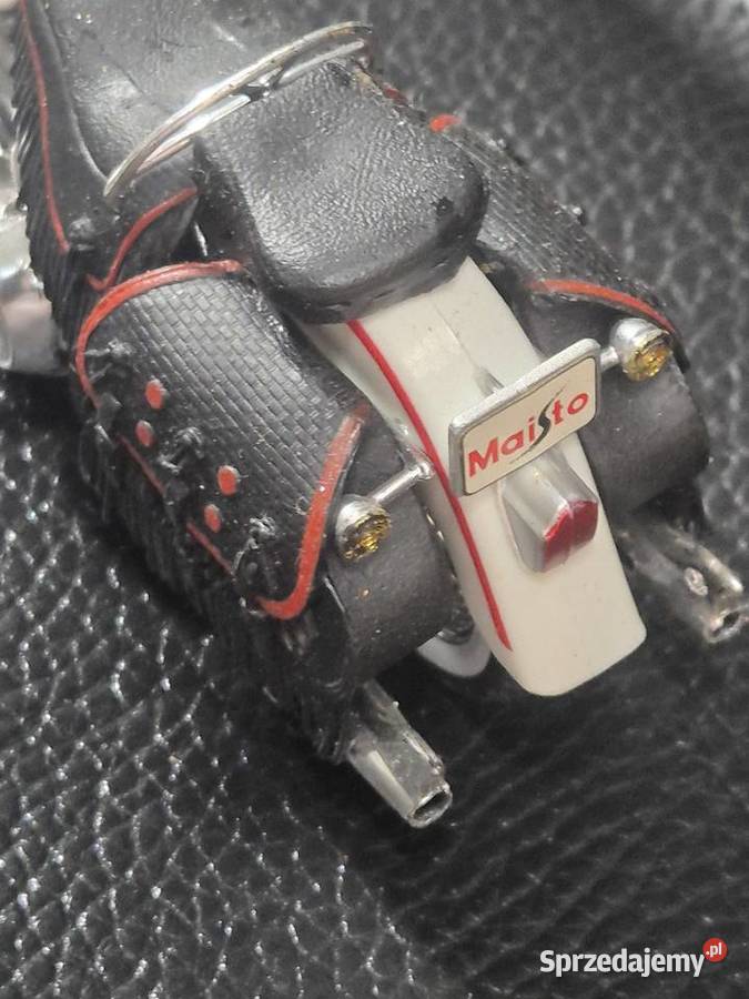 Maisto 39360 Harley Davidson FLSTS Heritage