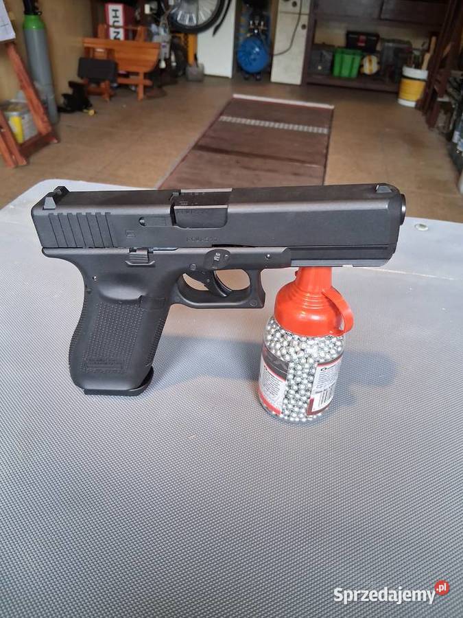 Wiatrówka pistolet plus oprzyrządowanie Jaworzno