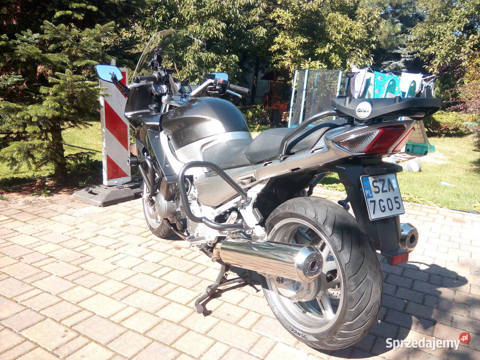 Yamaha FJR 1300 Łazy