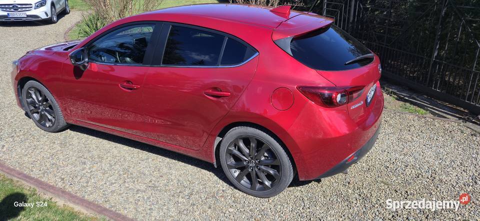 Mazda 3 Humniska