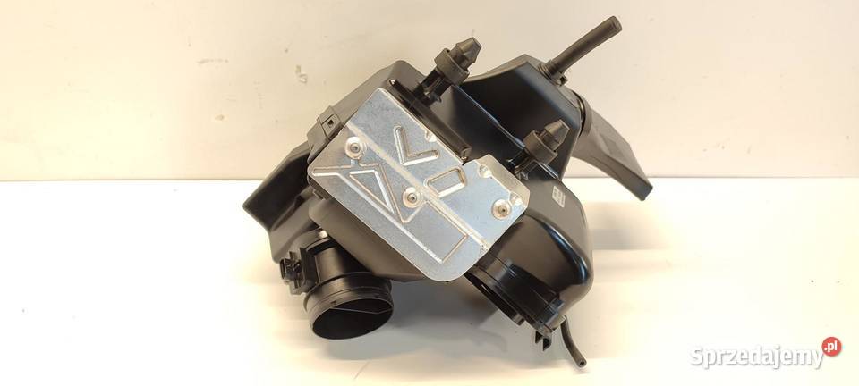 AUDI Q5 8R OBUDOWA FILTRA POWIETRZA 8K0133837BF