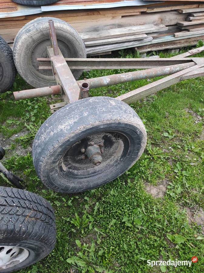 Wozy różne z zaczepem do ciagnika