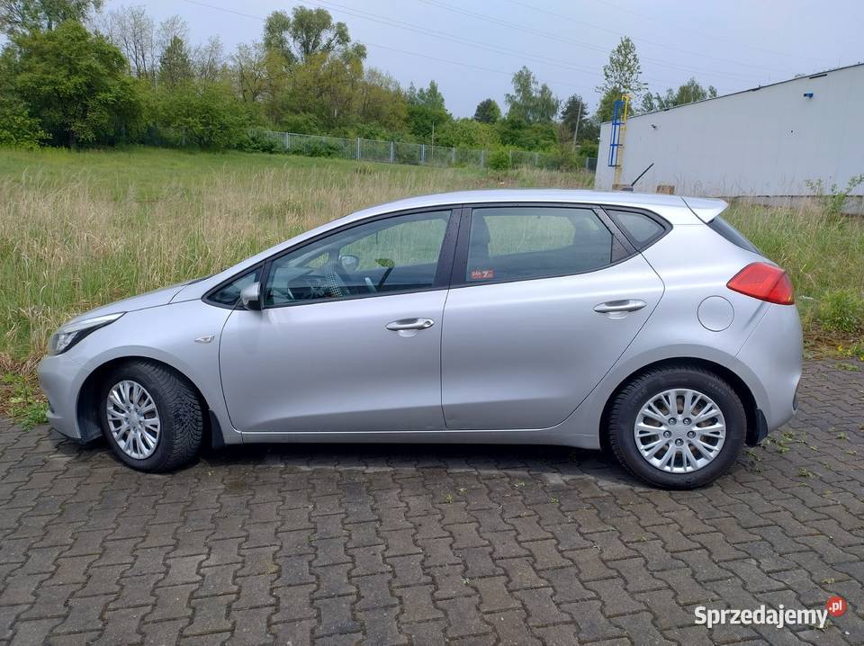 Kia Ceed 16 crdi nieuszkodzony Dąbrowa Górnicza