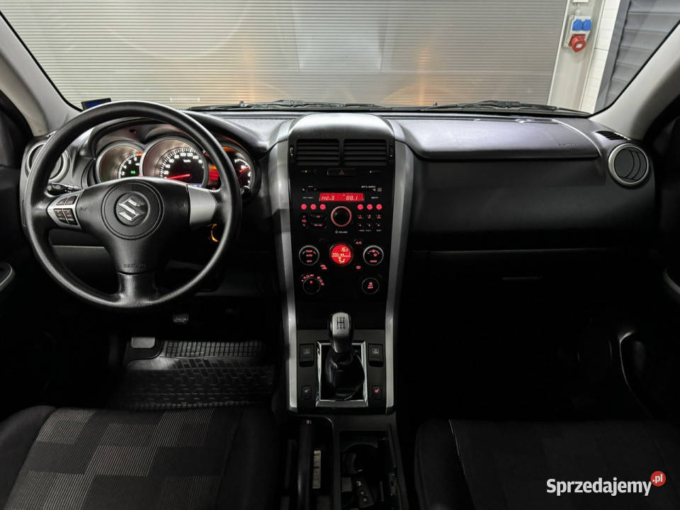 Suzuki Grand Vitara 24 salon bezwypadkowa Chechło