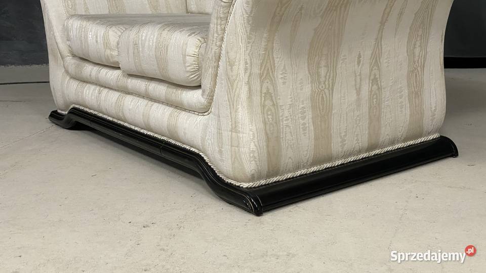 Elegancki komplet wypoczynkowy 321 w klasycznym Budno