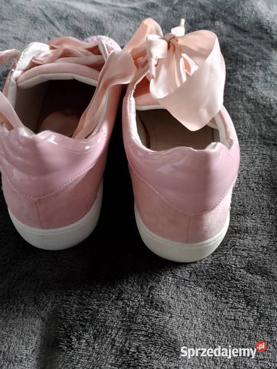 Buty sportowe Balada w rozmiarze 39 tkanina Tuchola