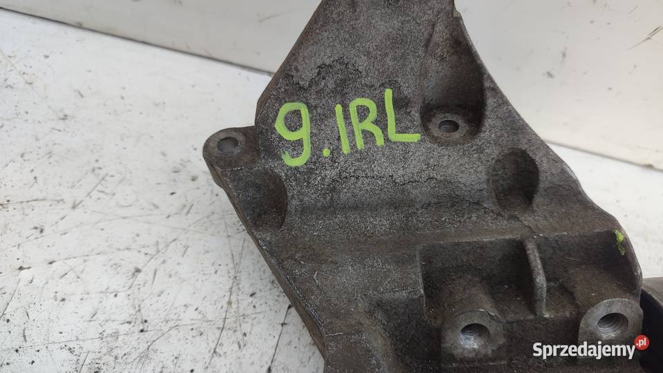 9Land Rover Discovery Mocowanie alternatora 30 Włoszczowa sprzedam