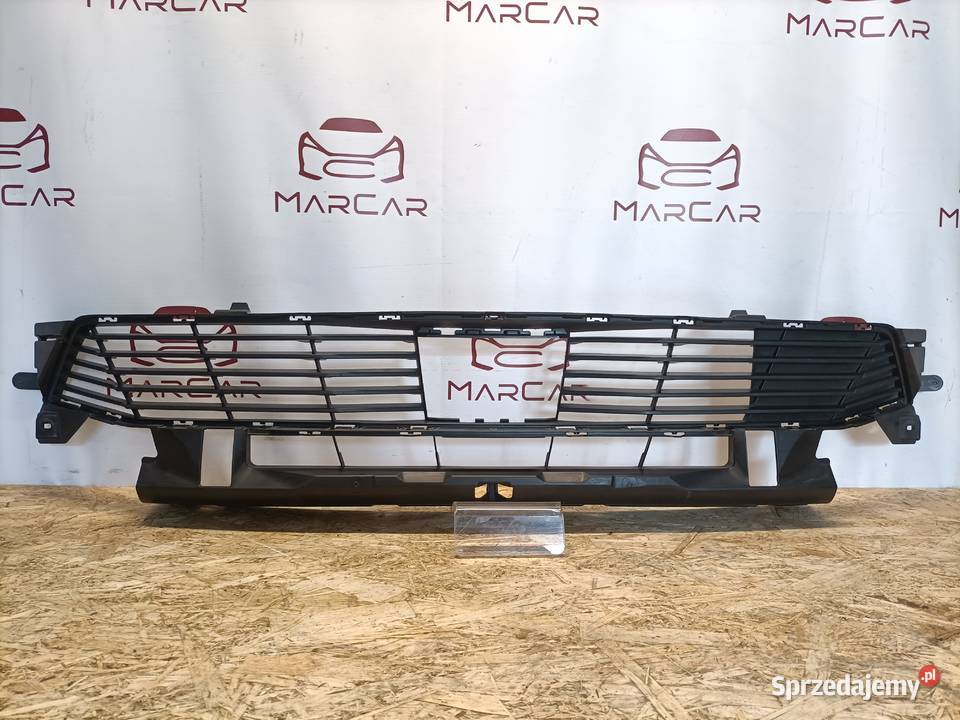 PEUGEOT 5008 II 2 LIFT ATRAPA KRAKTA ŚRODKOWA osobowe Pleszew