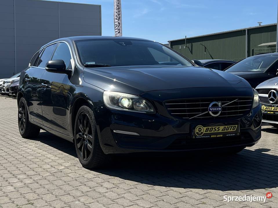 Volvo V60 2016 szary Warszawa