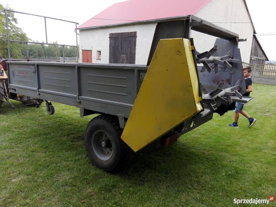 Rozrzutnik Obornika Jednoosiowy 3t T032 Tarnawa