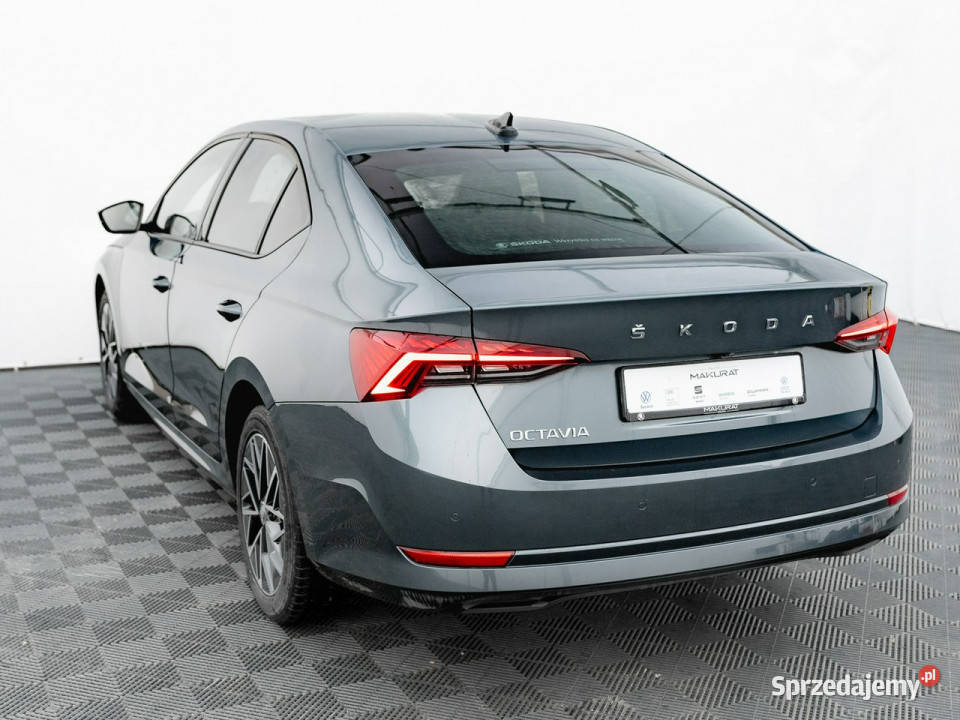 koda Octavia 15 TSI Ambition Czpark Podgrzf lakier metallic Pępowo